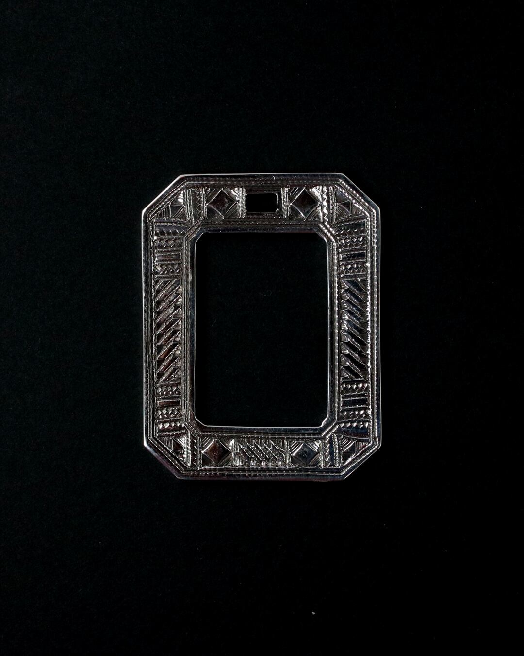 【TOUAREG】EYEWEAR HOLDER 03