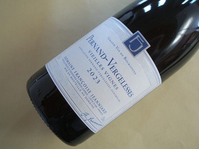 ペルナン・ヴェルジュレス　ヴィエーユ・ヴィーニュ　赤　2023年　フランソワーズ・ジャニアール