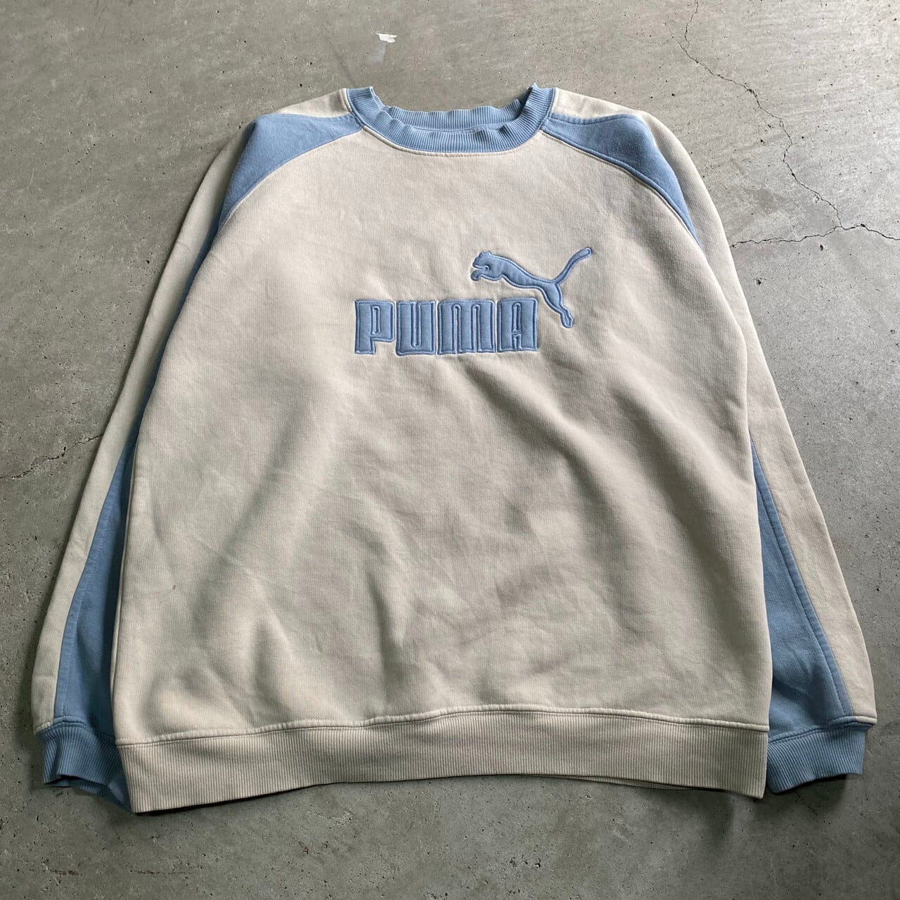 90年代 PUMA プーマ フロントロゴ 刺繍 スウェットシャツ メンズM相当 古着 プルオーバートレーナー ベージュレディース 切替 90s  ヴィンテージ ビンテージ【スウェット】【CS2211-50】 | cave 古着屋【公式】古着通販サイト