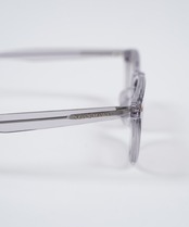 LIGHT GRAY FRAME SUNGLASSES［MHA001］