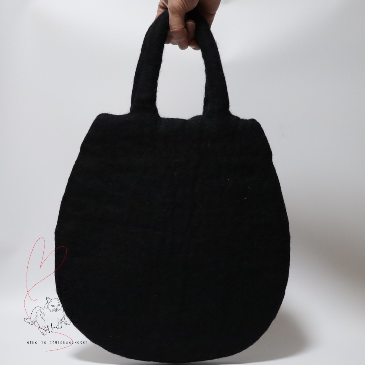 ハンドメイド　ネパールのフエルトバッグ　ブラック