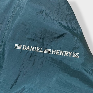 【PORT AUTHORITY】企業系 企業ロゴ THE DANIEL AND HENRY CO ナイロンジャケット アノラックパーカー プルオーバー ハーフジップ 刺繍ロゴ フーディー ビッグシルエット ラグラン ライトアウター ディープグリーン グッドカラー 春物 us古着