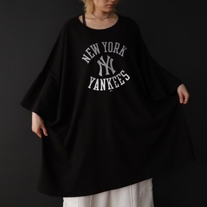 super over silhouette " New York Yankees " print design black Tee