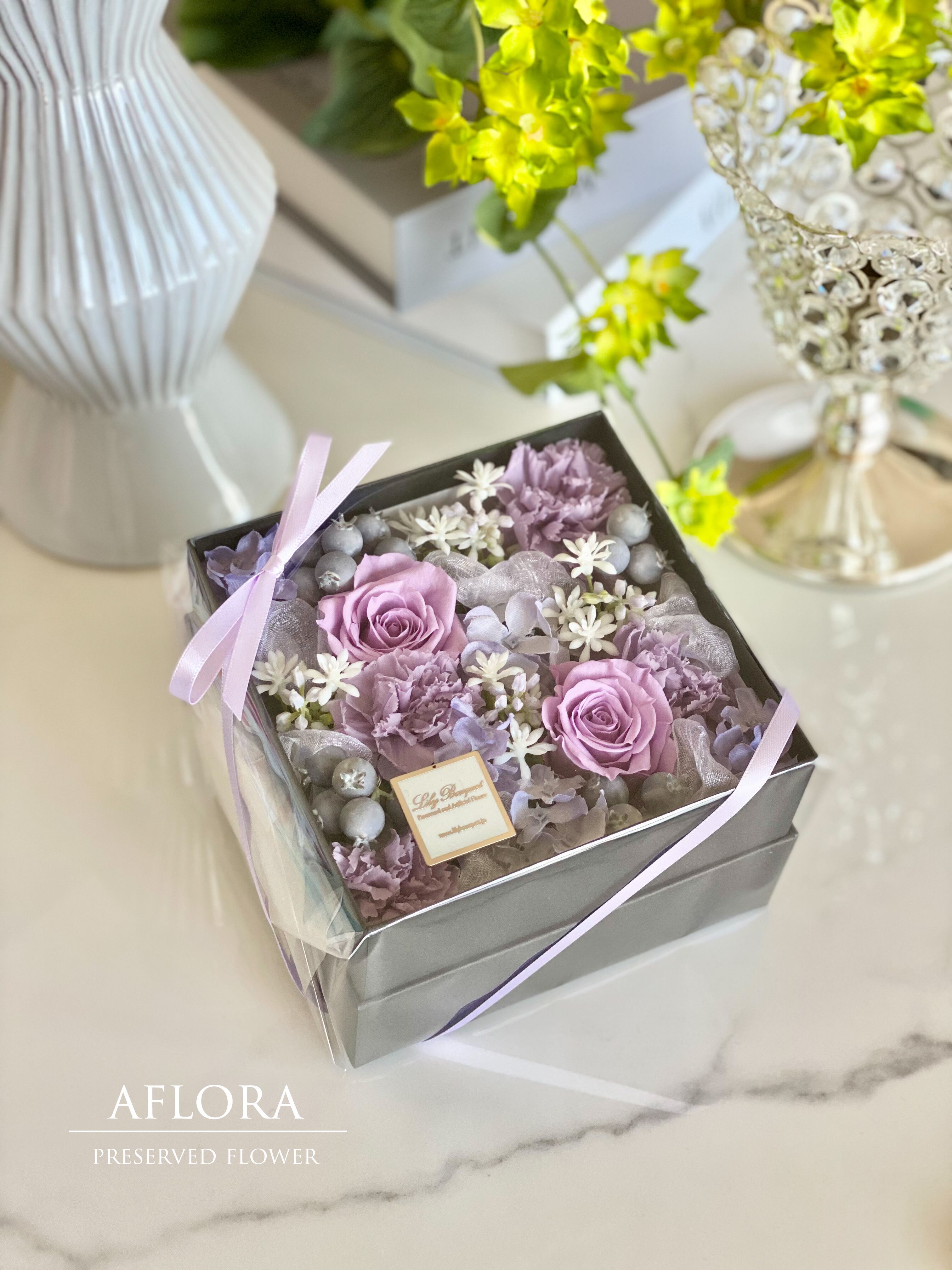 ボックスフラワー プリザーブドフラワーアレンジメント 紫 | AFLORA