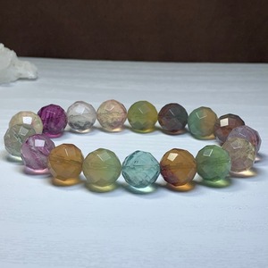 no1.多彩な変わった色合いフローライト・ブレスレット