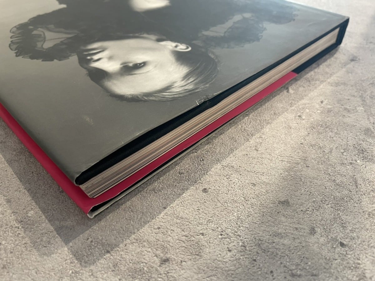 Yves Saint Laurent  forty years 写真集/作品集 Yves Saint Laurent - イヴ・サンローラン 40周年記念 作品集「Yves