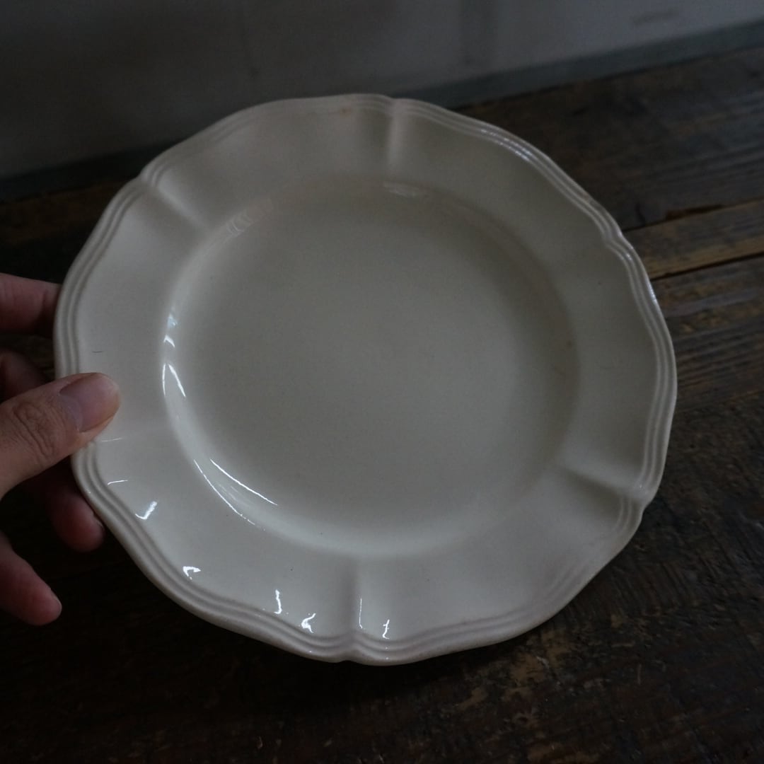 古いフランスの陶器皿