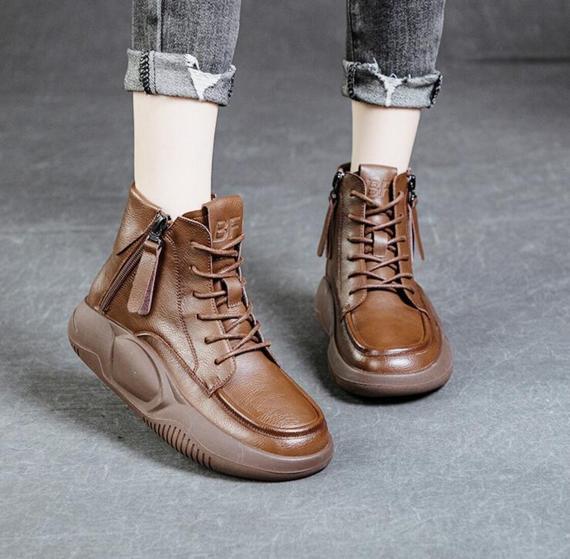 ブーツ ショートブーツ レディース 歩きやすい レースアップ 本革 厚底 ボア 裏起毛 サイドゴア 黒 牛革 大きいサイズ 柔らかい 足が疲れない |  Pay ID 本革 ムートンブーツ レディース ショートブーツ 痛くない 疲れない靴 ブーティ 歩きやすい 暖かい 女の子 おしゃれ