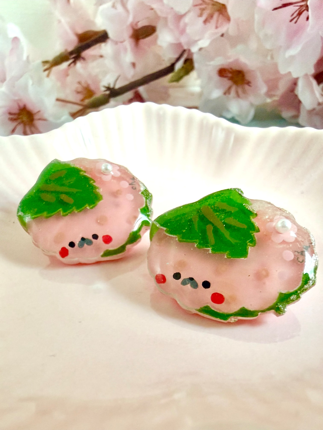 ブローチ『だる桜もち☆』