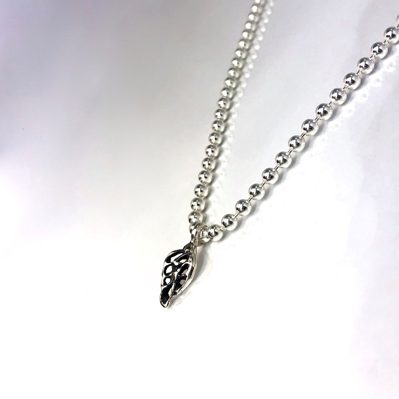 PENDANT [TINY FEATHER] open work / タイニーフェザーオープンワークペンダント