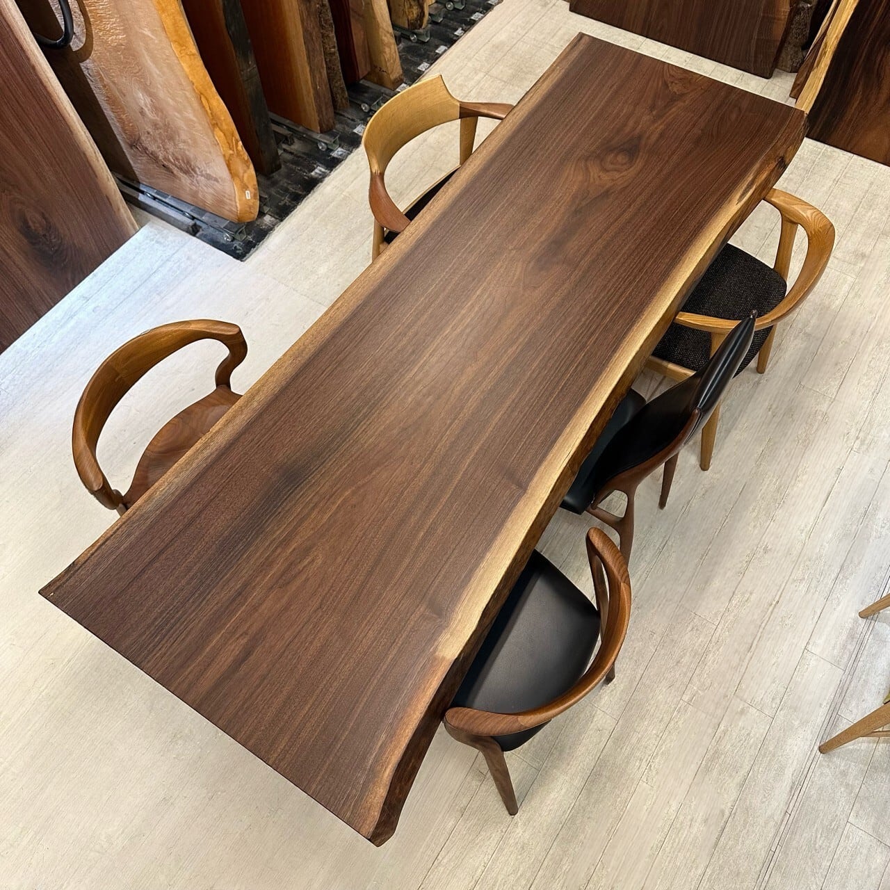 ウォールナット 一枚板 | 千年家具 - 一枚板 テーブル専門店