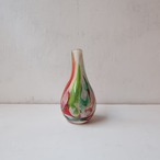 ピンクとグリーンの花瓶