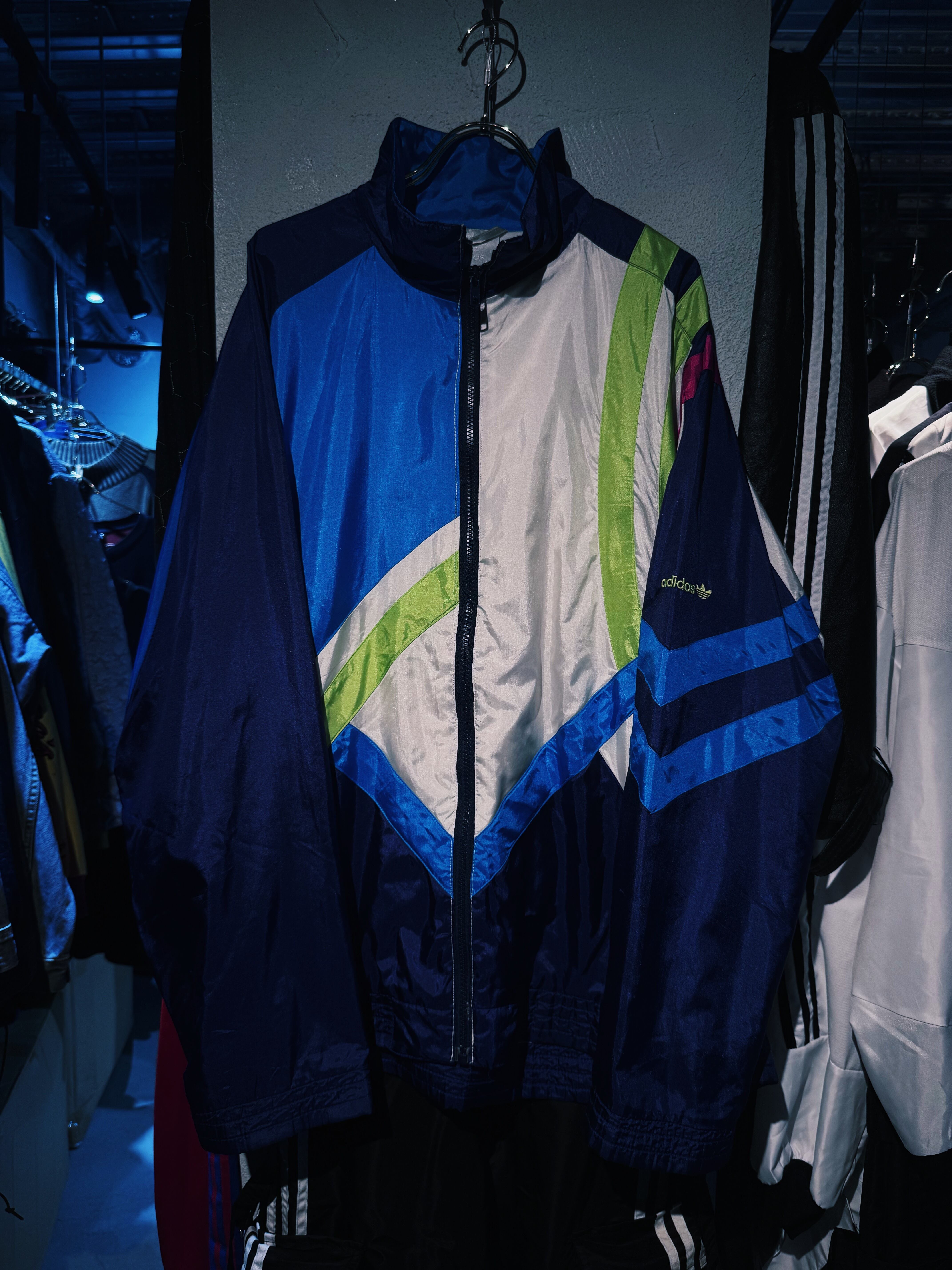 【D4C】80's vintage "adidas Originals" switching design track jacket