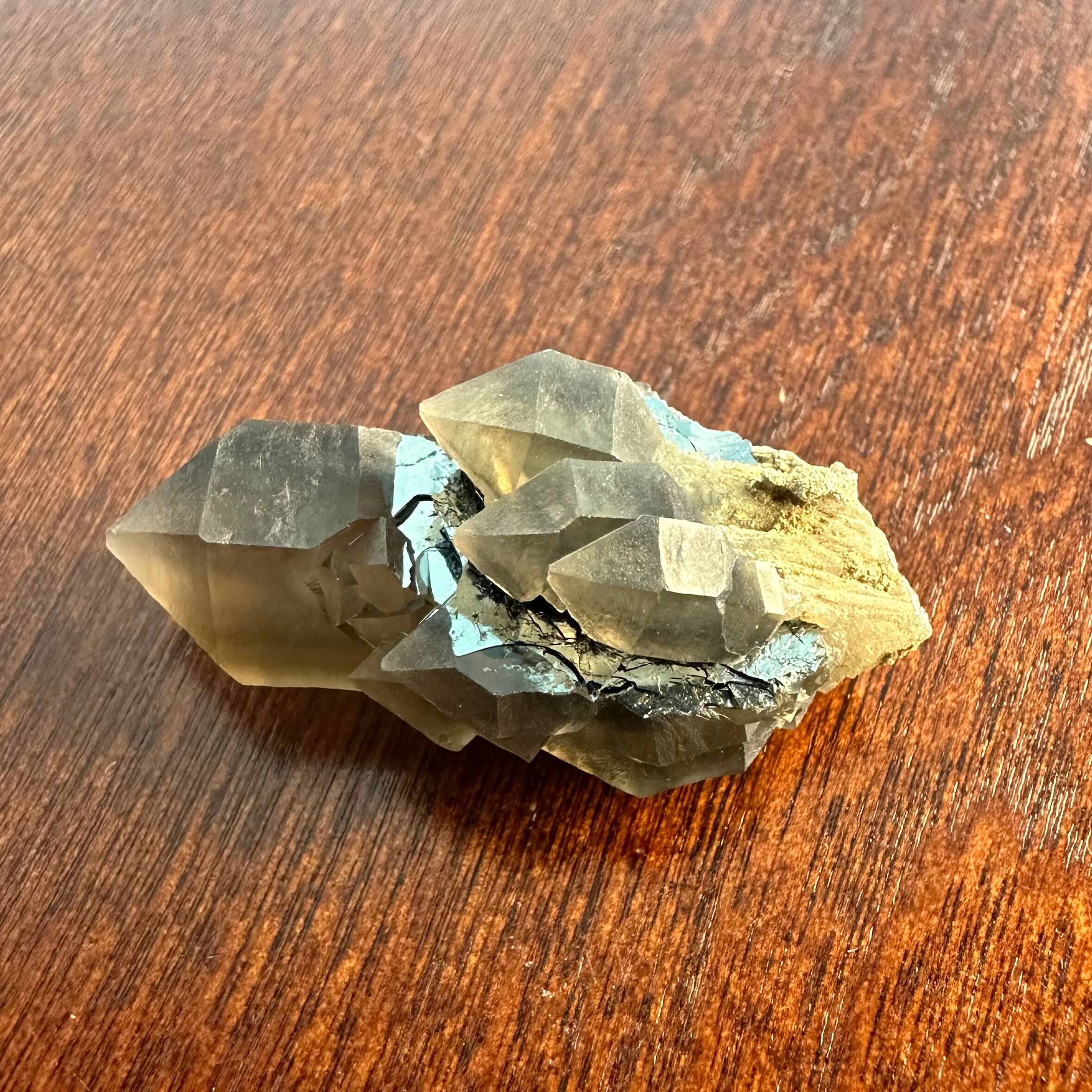 スモーキークォーツ / ヘマタイト【Smoky Quartz with Hematite】中国