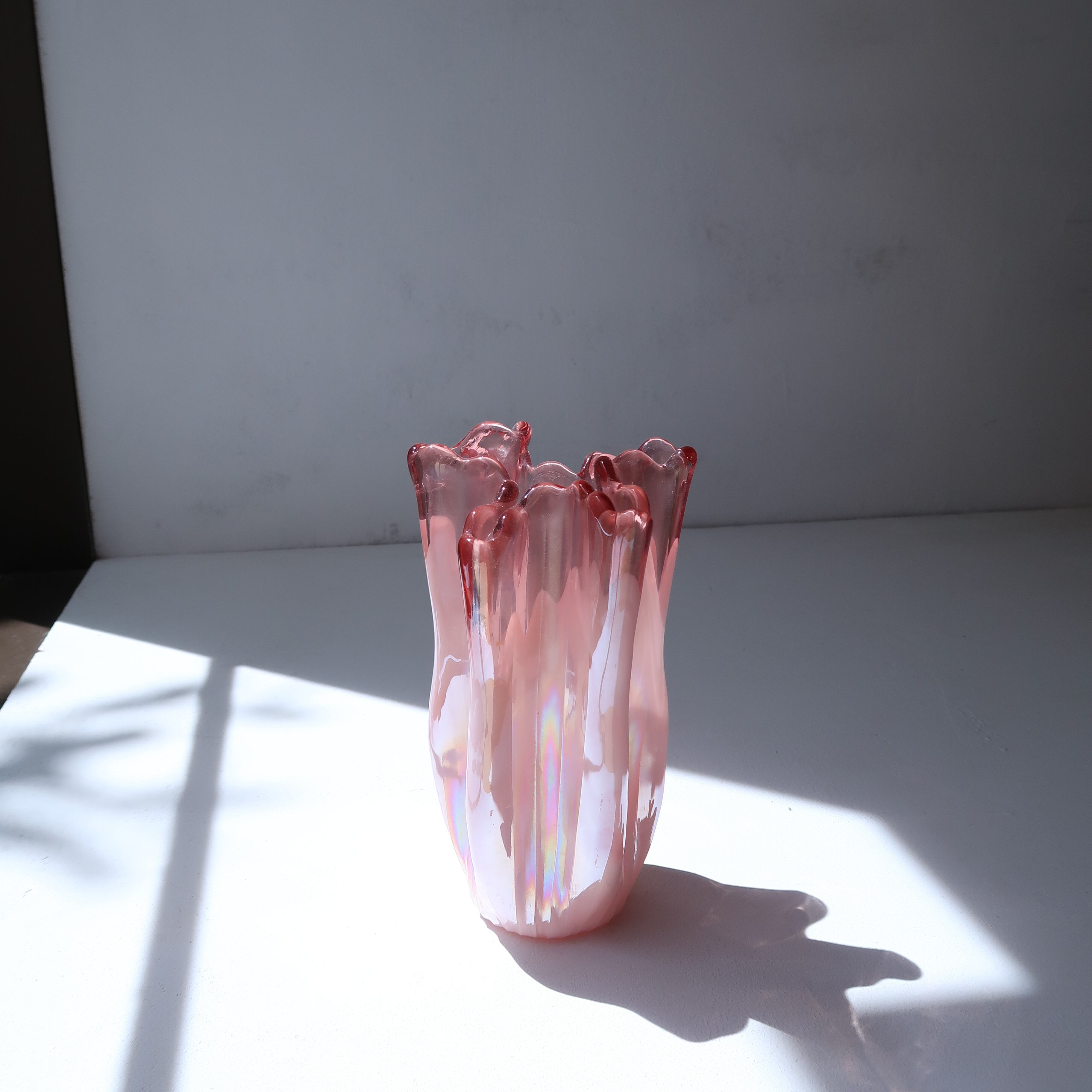 Art Glass IWATU GLASS 瑠璃色の花瓶-