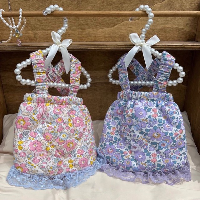 花柄キルティングのサロペットスカート　犬服　00616