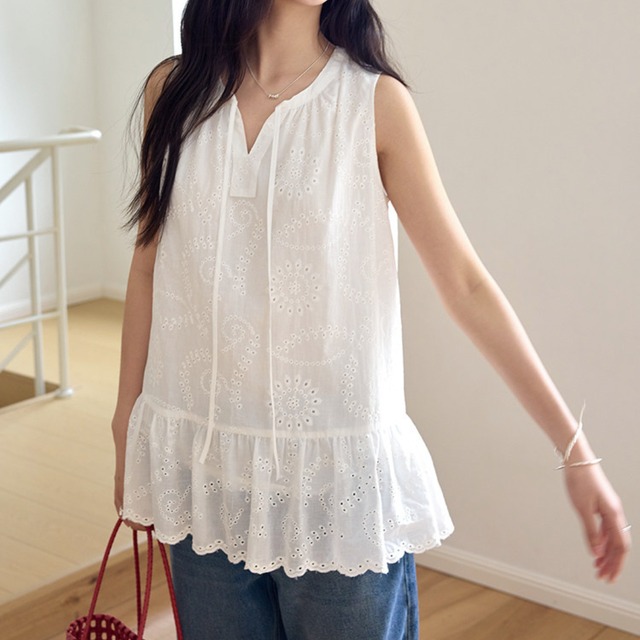 cotton lace sleeveless blouse