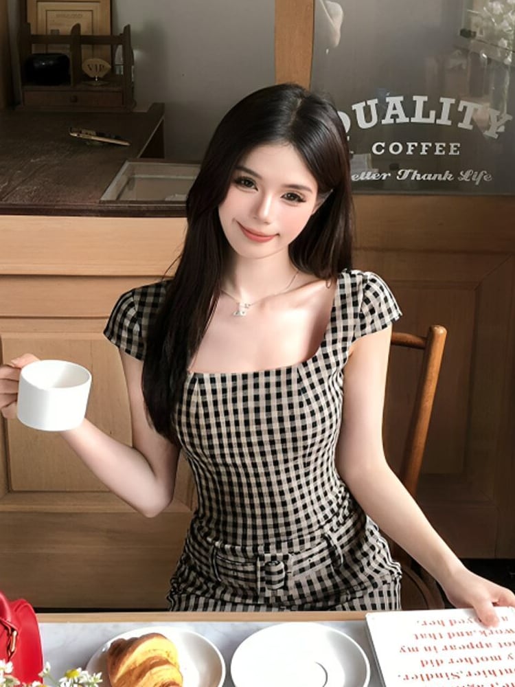 ギンガムチェックコットンベルテッドスクエアネックミニワンピース