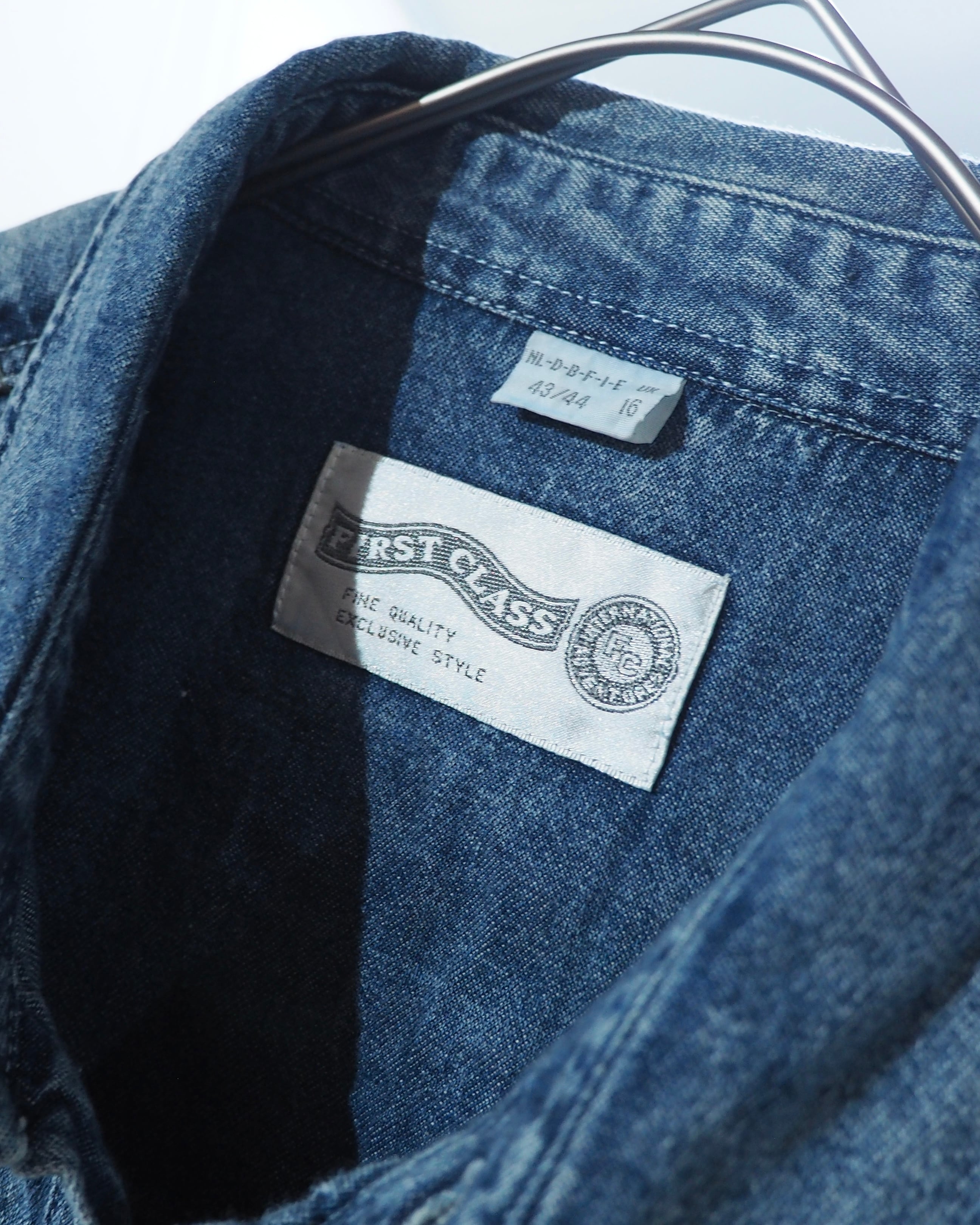 1990s Switching Panel × Camouflage pattern vintage loose Denim shirt