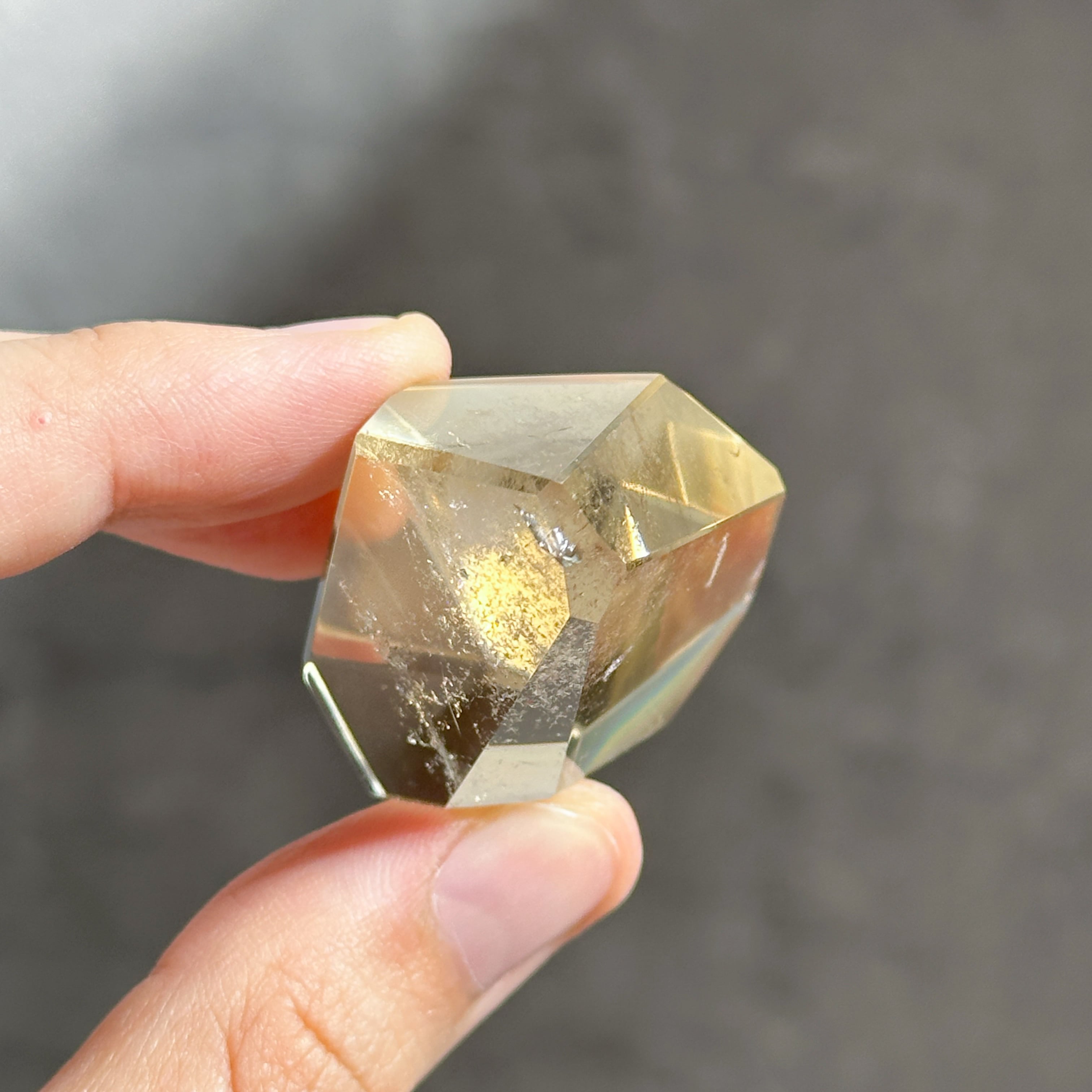 シトリン（黄水晶） フリーフォーム94◇ Citrine ◇ 天然石・鉱物