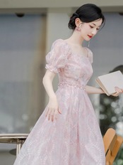 【0035】See-Through Floral Pearl Short Sleeve Dress