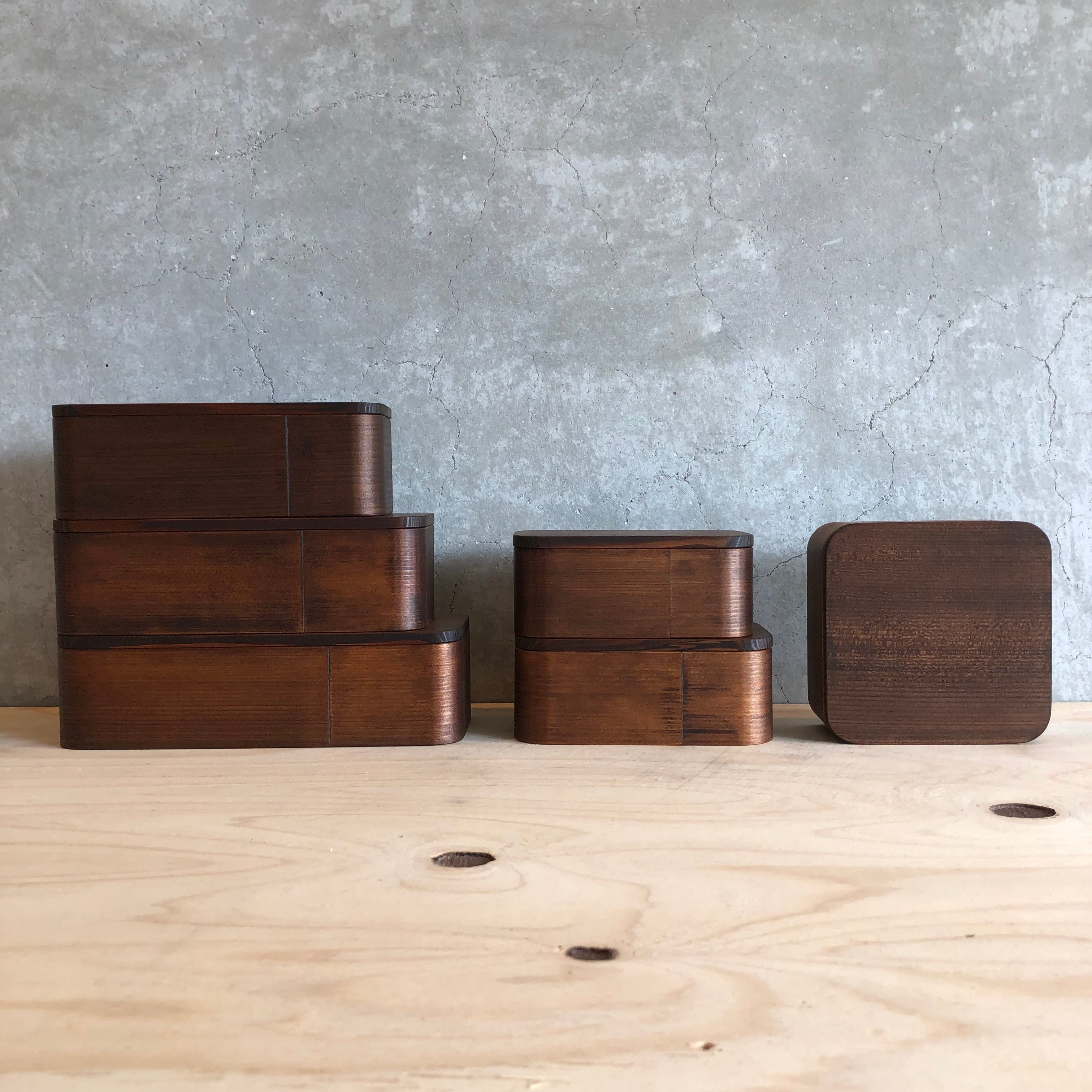 杉の木クラフト 弁当箱 正方形 | タシュロン｜器と生活の道具