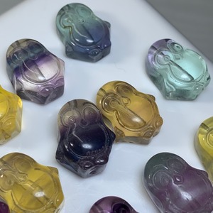 訳あり・25個セット☆ペンギンモチーフフローライト・貫通穴