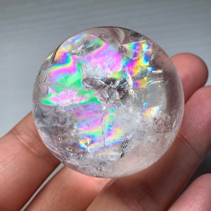 1.広範囲美レインボー☆アイリスクォーツスフィア・台座付き