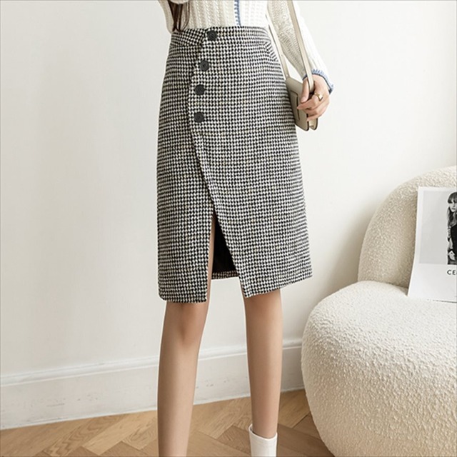 【送料無料】 ロングスカート  ひざ丈・ひざ下丈  チェック柄  スリット入り  カジュアル系  ハイウェスト  ボタン  タイト  コクーンスカート  ペンシルスカート  大人可愛い  30代・40代  シンプルデザイン  レディースファッション  可愛い  厚手生地  冬  お出かけ  女子会