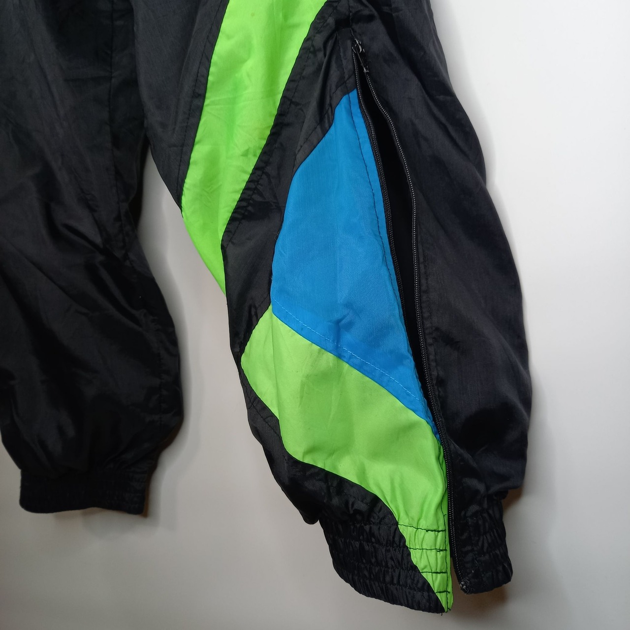 90s　アンブロ　旧ロゴ　ナイロン　ロングパンツ　ユーロ古着　ブラック　L