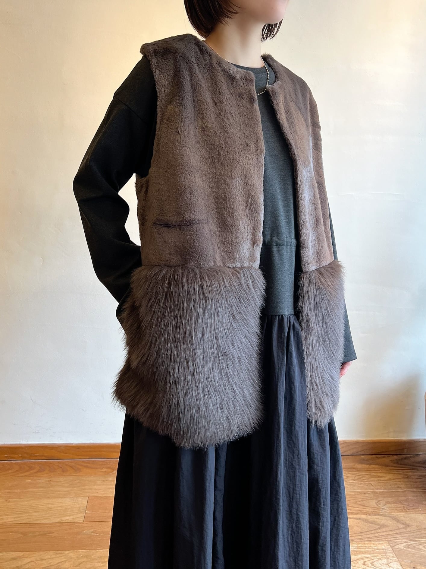 ADAWAS / FAUX-FUR パネルベスト | anouk