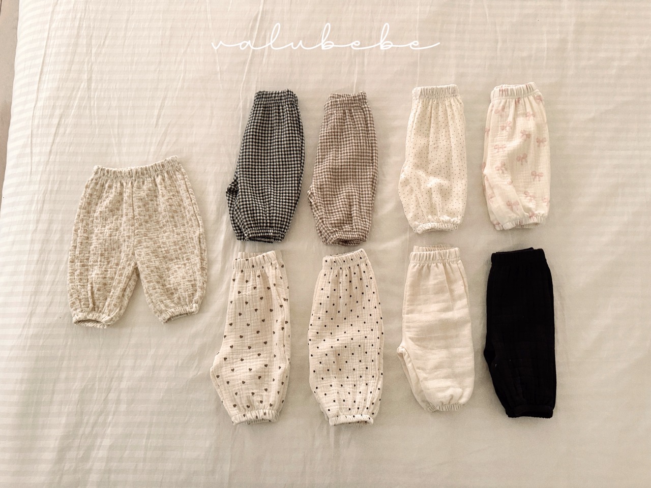 Valubebe 26/AP (Baby) Embossed pants