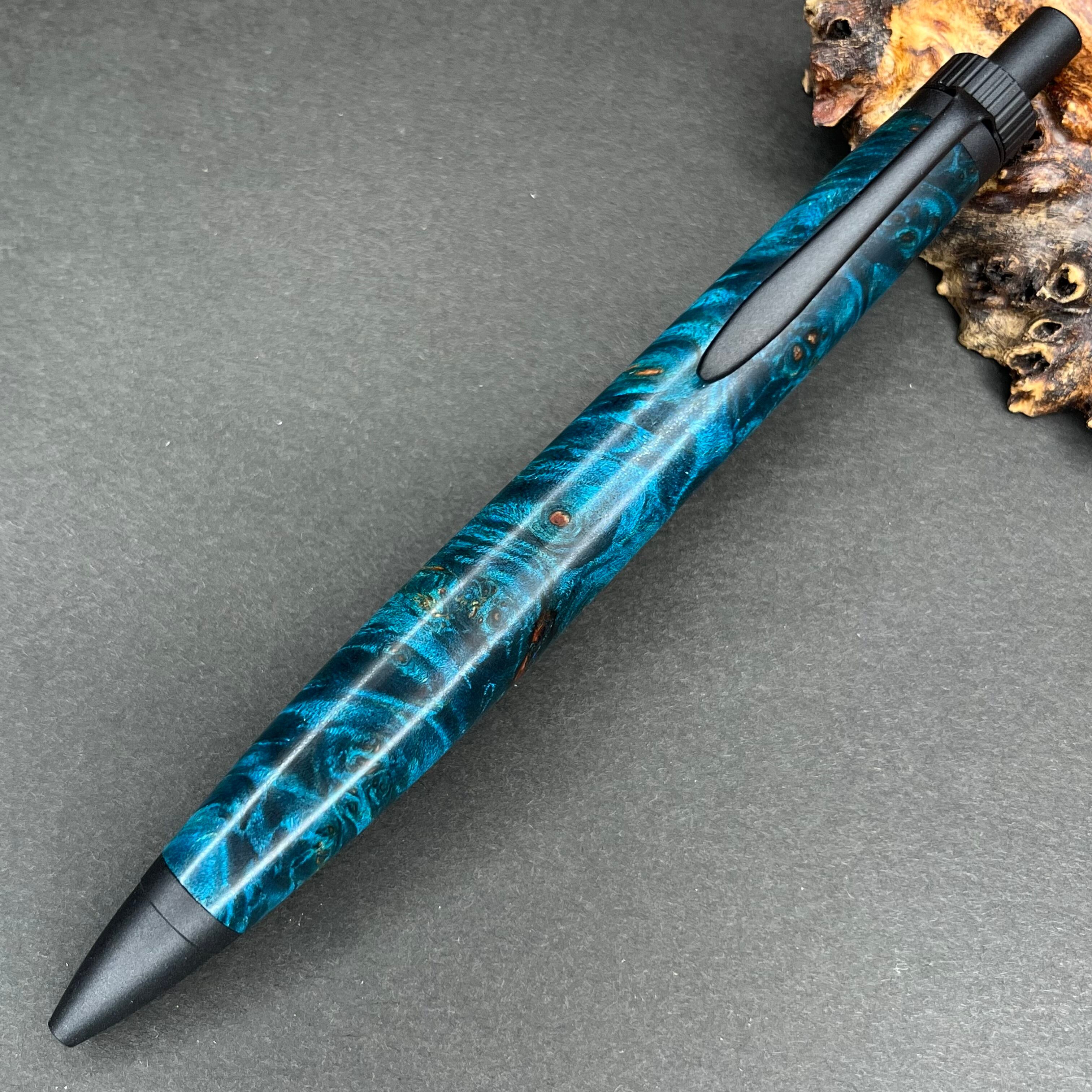 楓瘤]漆影塗朱合仕上木軸ボールペン | YOKOYAMA ART WORKS