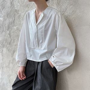 ラウンドネックランタンスリーブシャツ　　233027