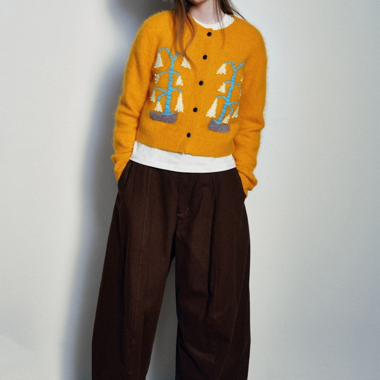 Dedigned knit Cardigan T4117