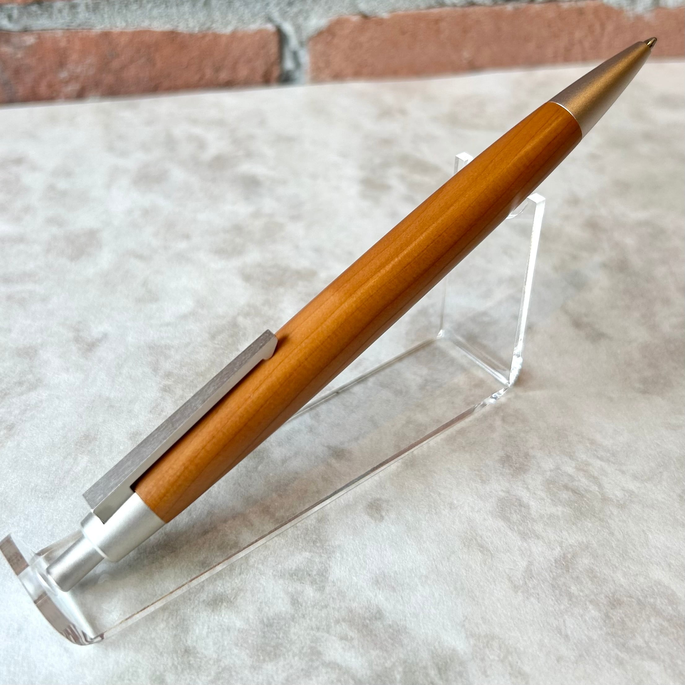 ラミー 「 LAMY 2000 単色ボールペン （木軸／タクサス） 」 | ペンネ