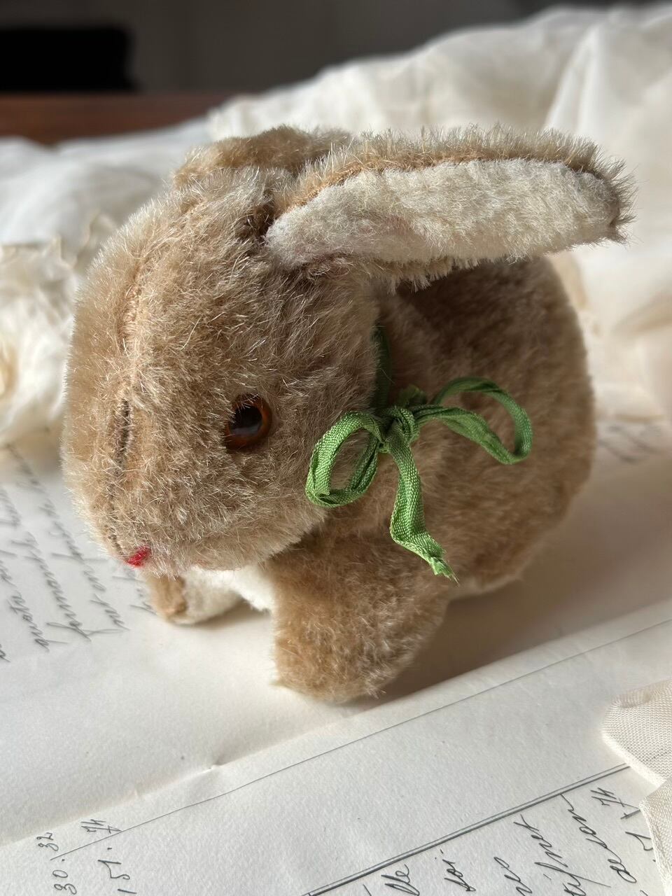 手乗りうさぎ ぬいぐるみ 緑のリボン | Brocante de La Cocotte