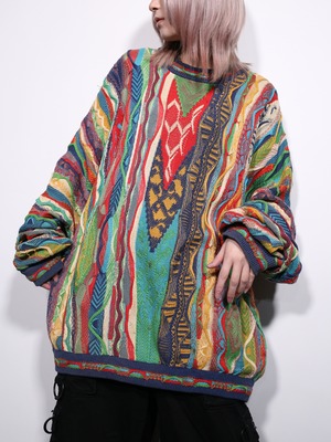 ”3D” pattern psychedelic coloring cotton knit