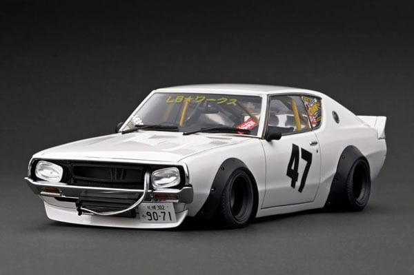 ignitionモデル 1/18 Nissan Laurel 2000SGX (C130) White【IG3038
