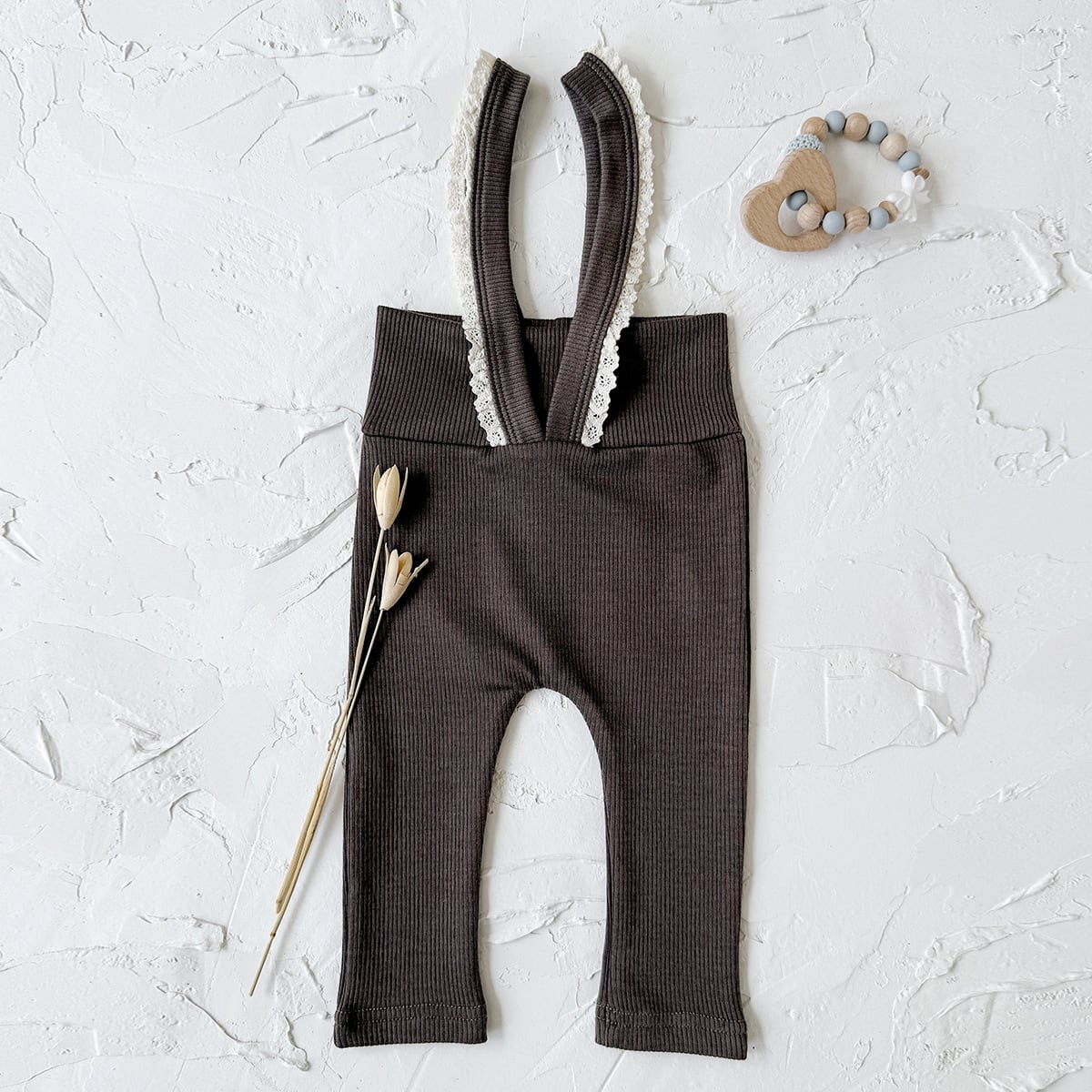 フリルサスペンダー付きレギンス