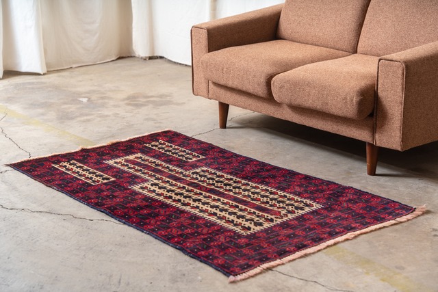 -VINTAGE TRIBAL RUG- Afghanistan 700