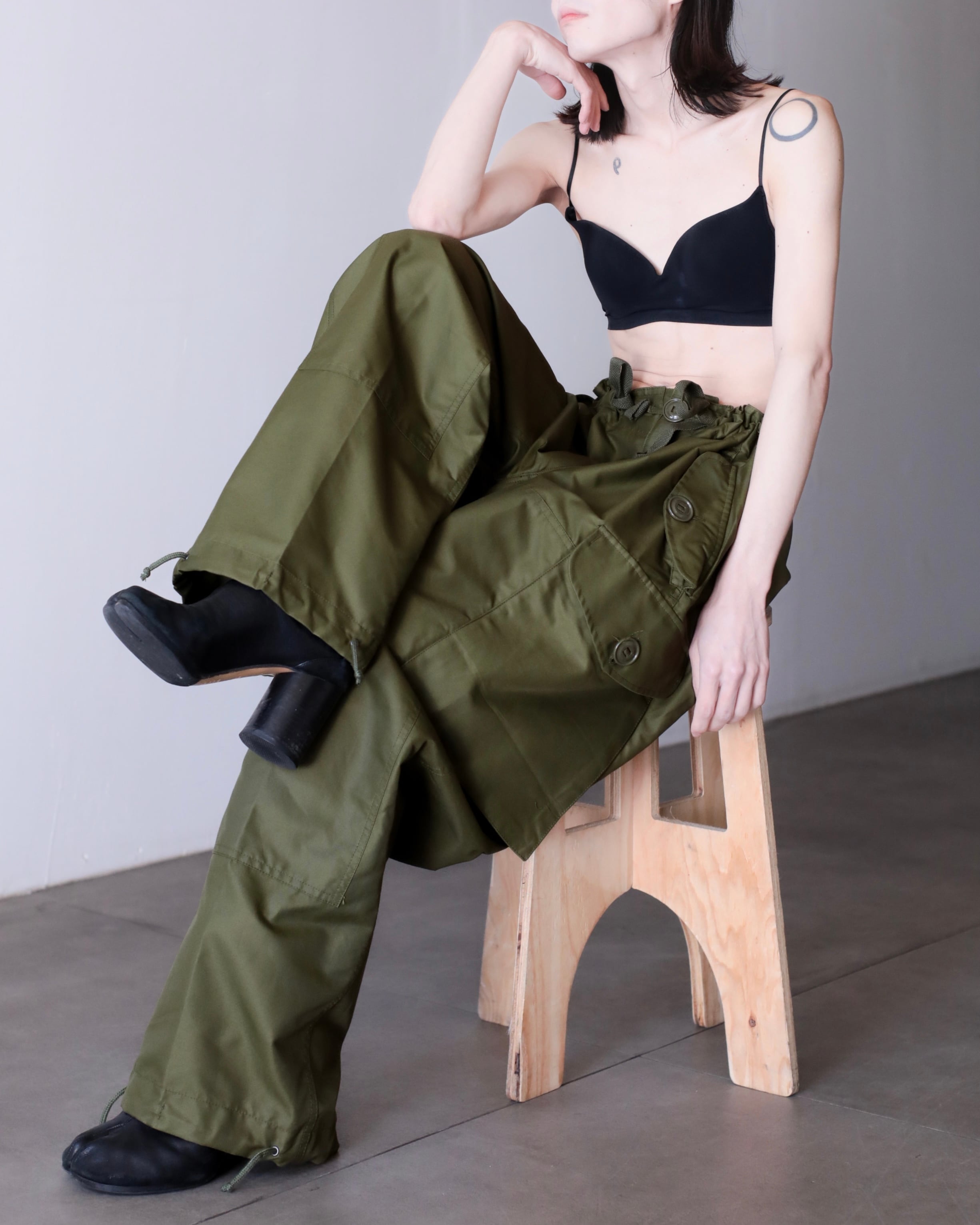 deadstock Canadian Military volume wide straight over pants | PAY ID