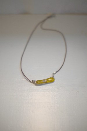Bean Shaped Stone Pendant Necklace / YELLOW