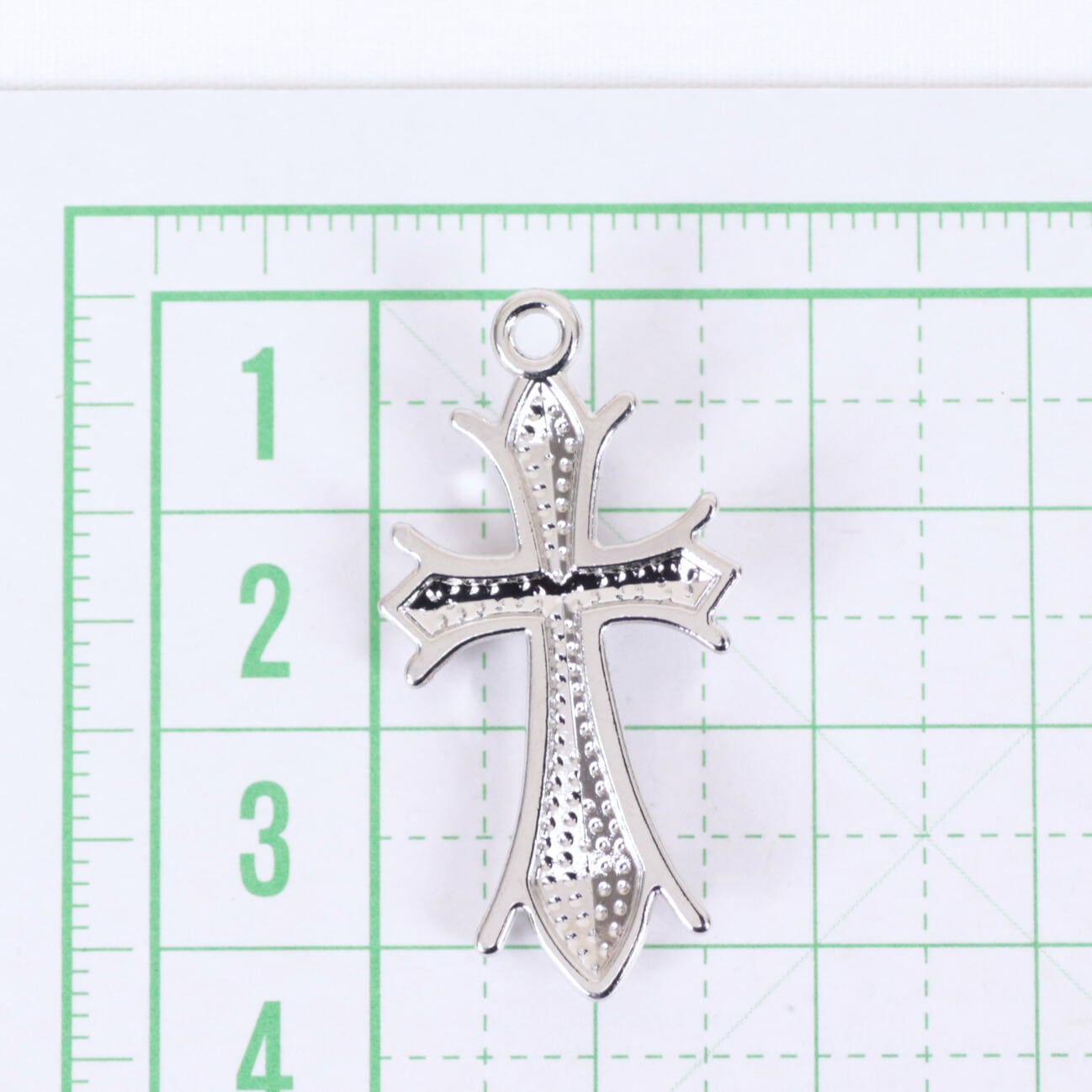 十字架 パーツ 百合の紋章 金属 ビジュー イミテーション 02000096