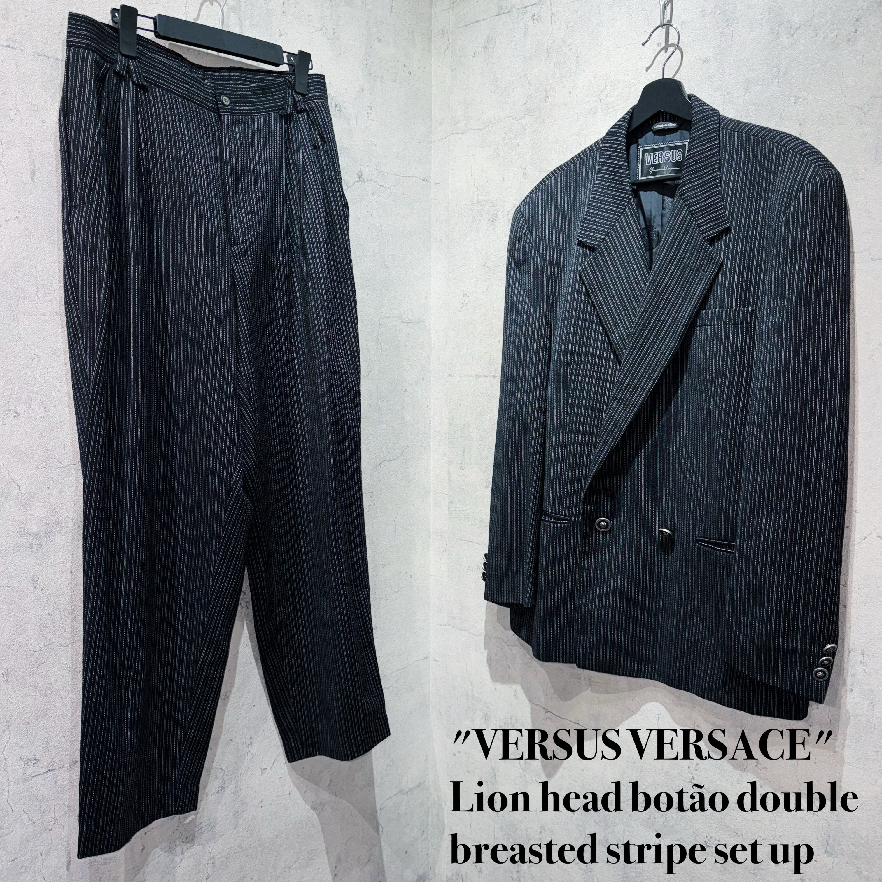 "VERSUS VERSACE"Lion head botão double breasted stripe set up