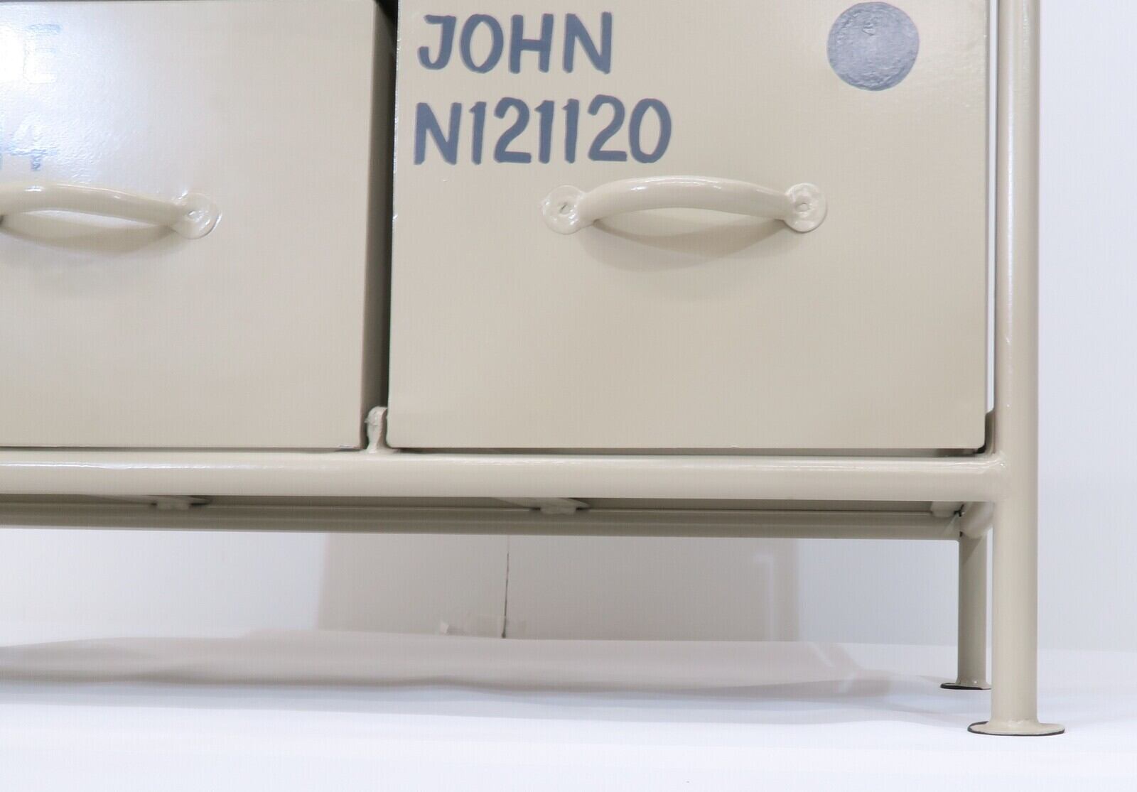 VERTICAL 4 DRAWERS CHEST - BEIGE / 縦型 アイアンチェスト 4杯 