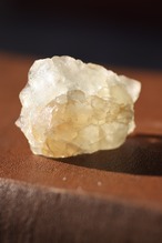 フローライト「陽だまり」Fluorite ◇ 天然石 鉱物 パワーストーン 原石 | st00400