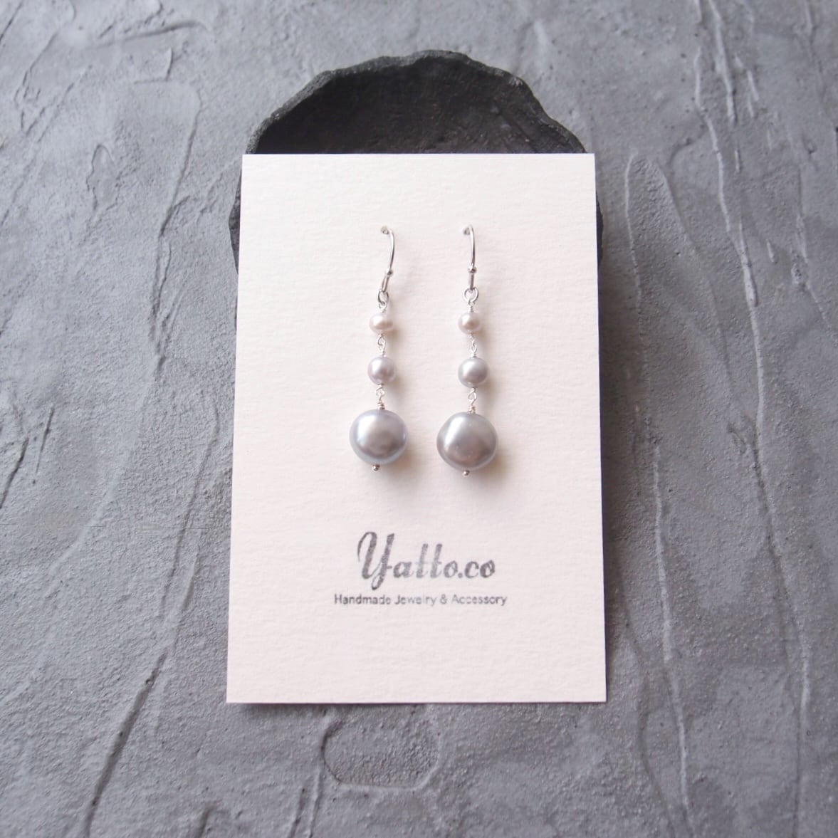 Baroque Pearl Three Dots Earrings/バロックパール 3粒ピアス(Gray)