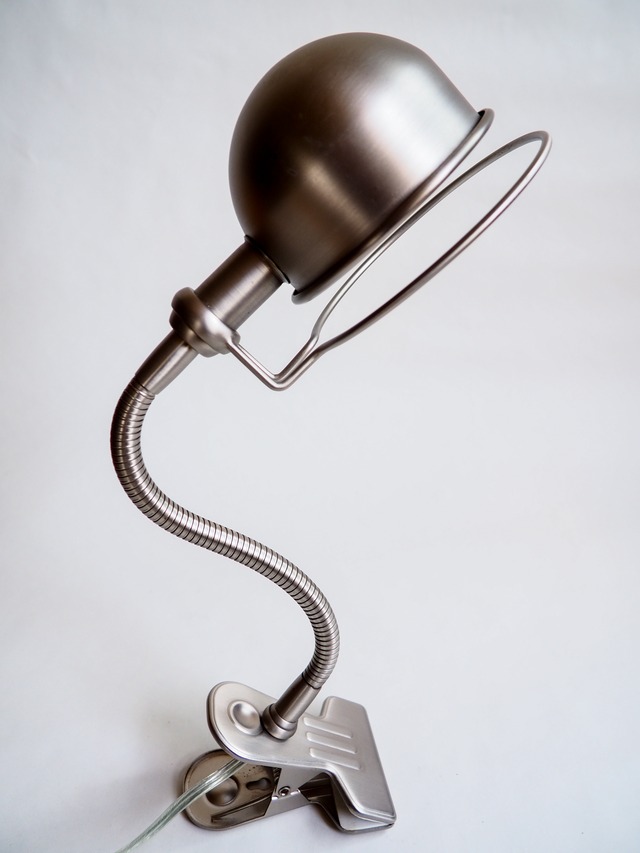 Steel clip-on extendable light