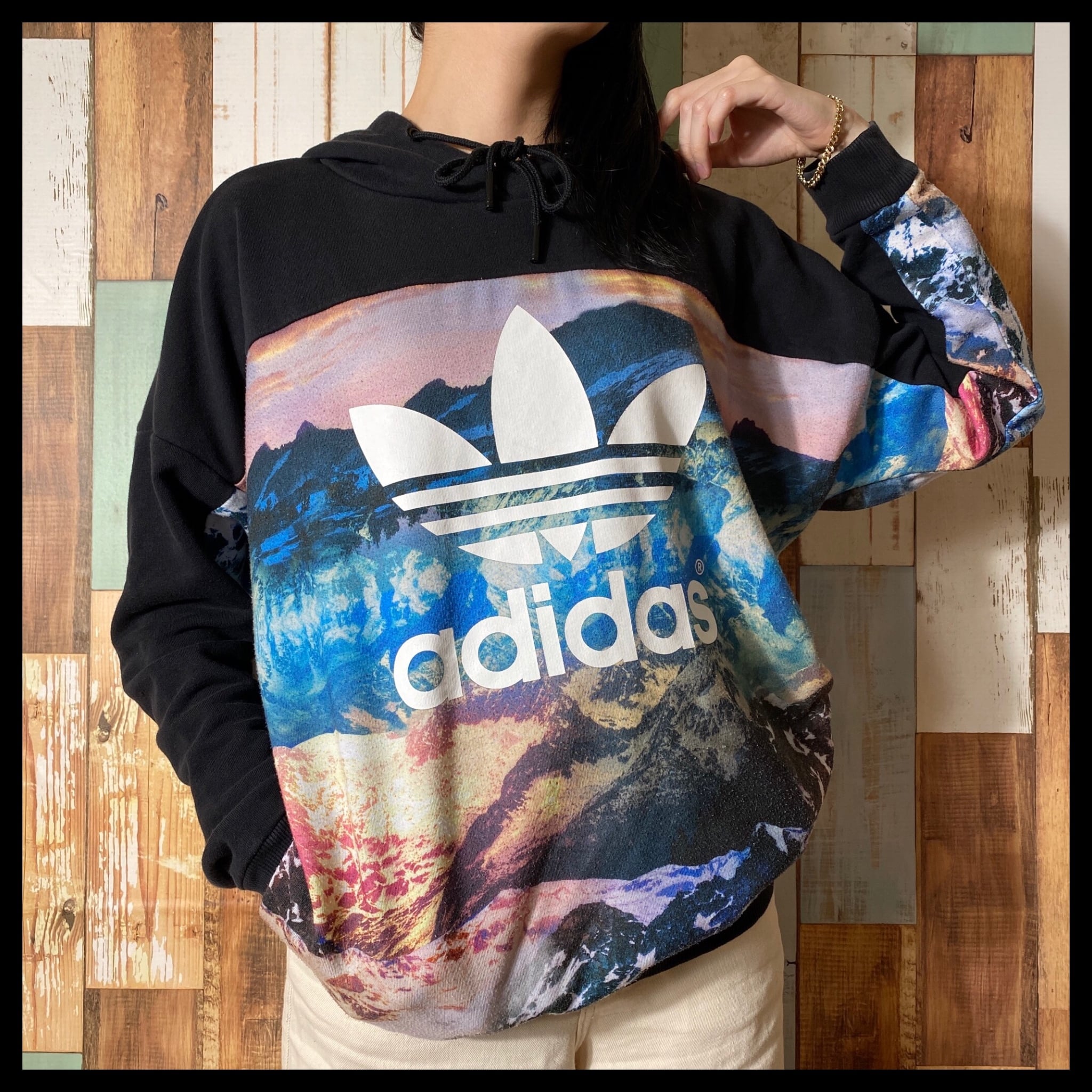 adidas アディダスオリジナルス パーカー マウンテンクラッシュ ...